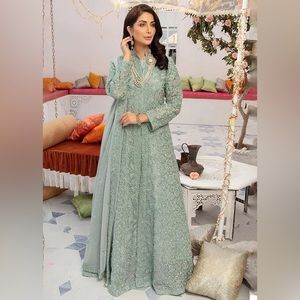 Pakistani Shalwar Kameez Dress - 4 Piece- NEW never worn